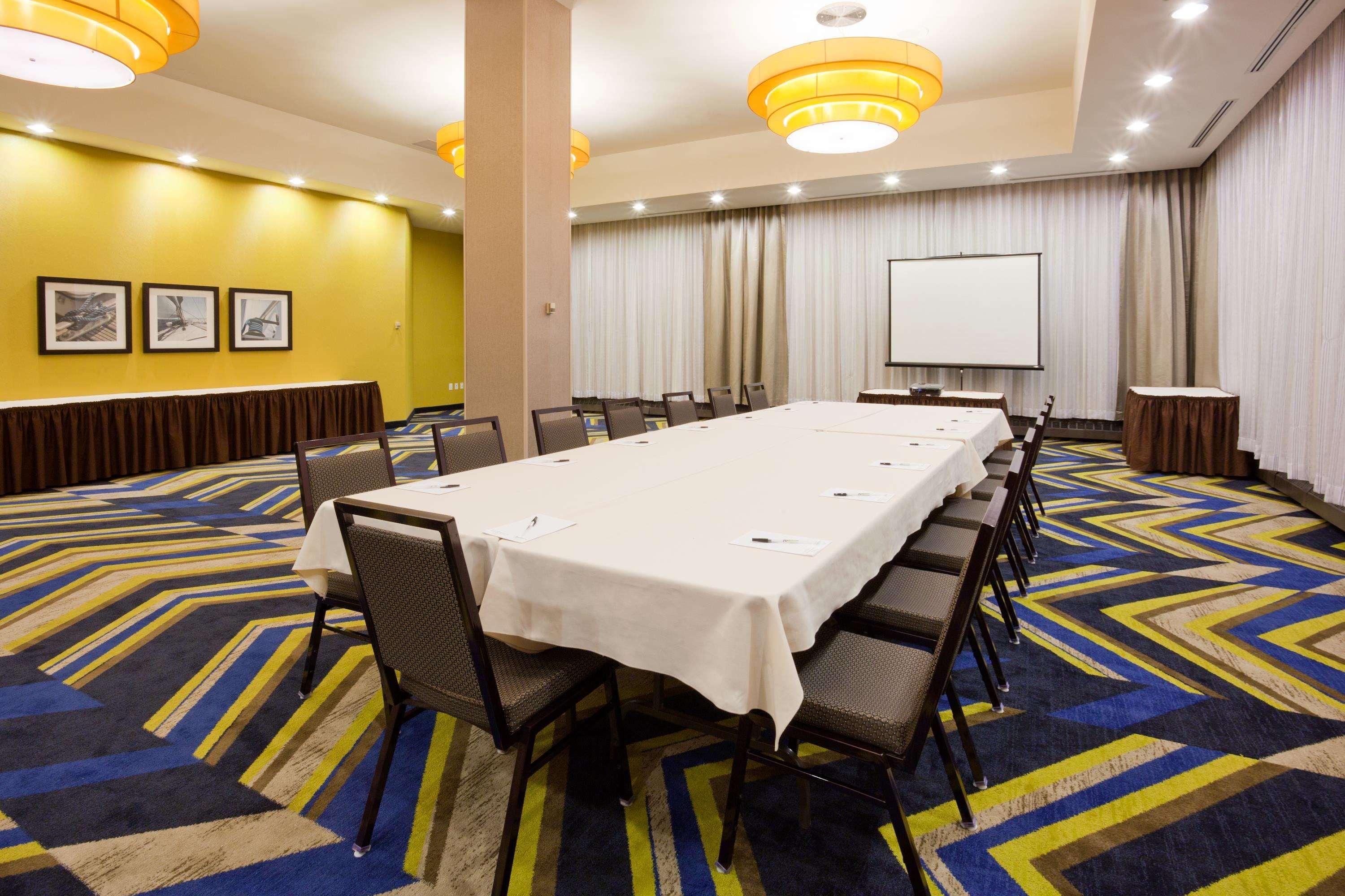The Hollis Halifax - A Doubletree Suites By Hilton Esterno foto