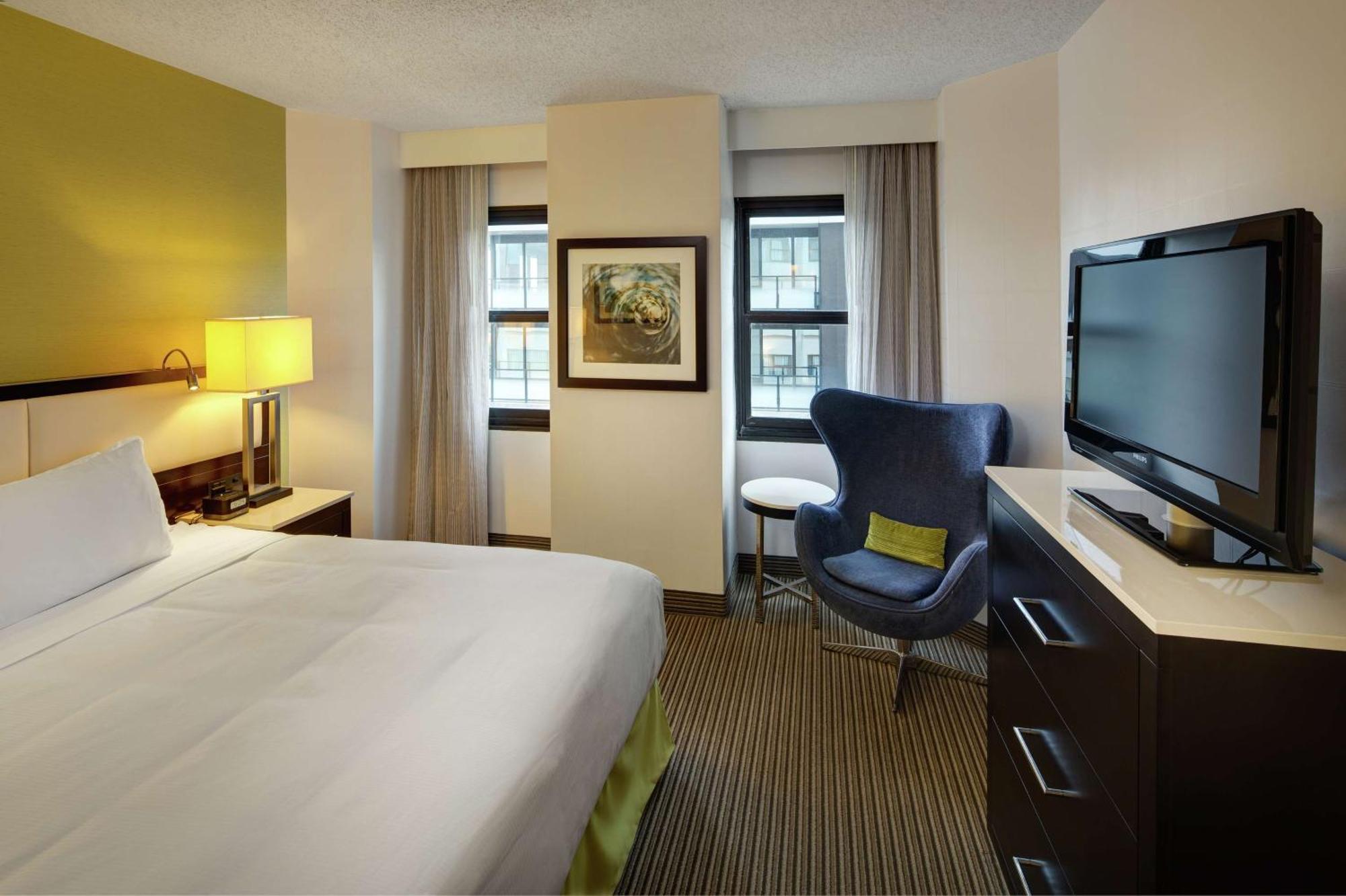 The Hollis Halifax - A Doubletree Suites By Hilton Esterno foto