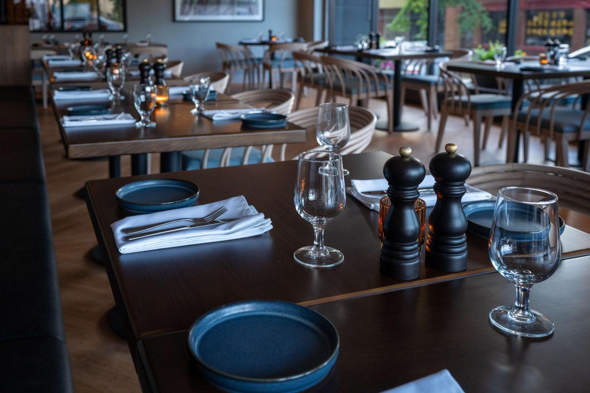 The Hollis Halifax - A Doubletree Suites By Hilton Esterno foto