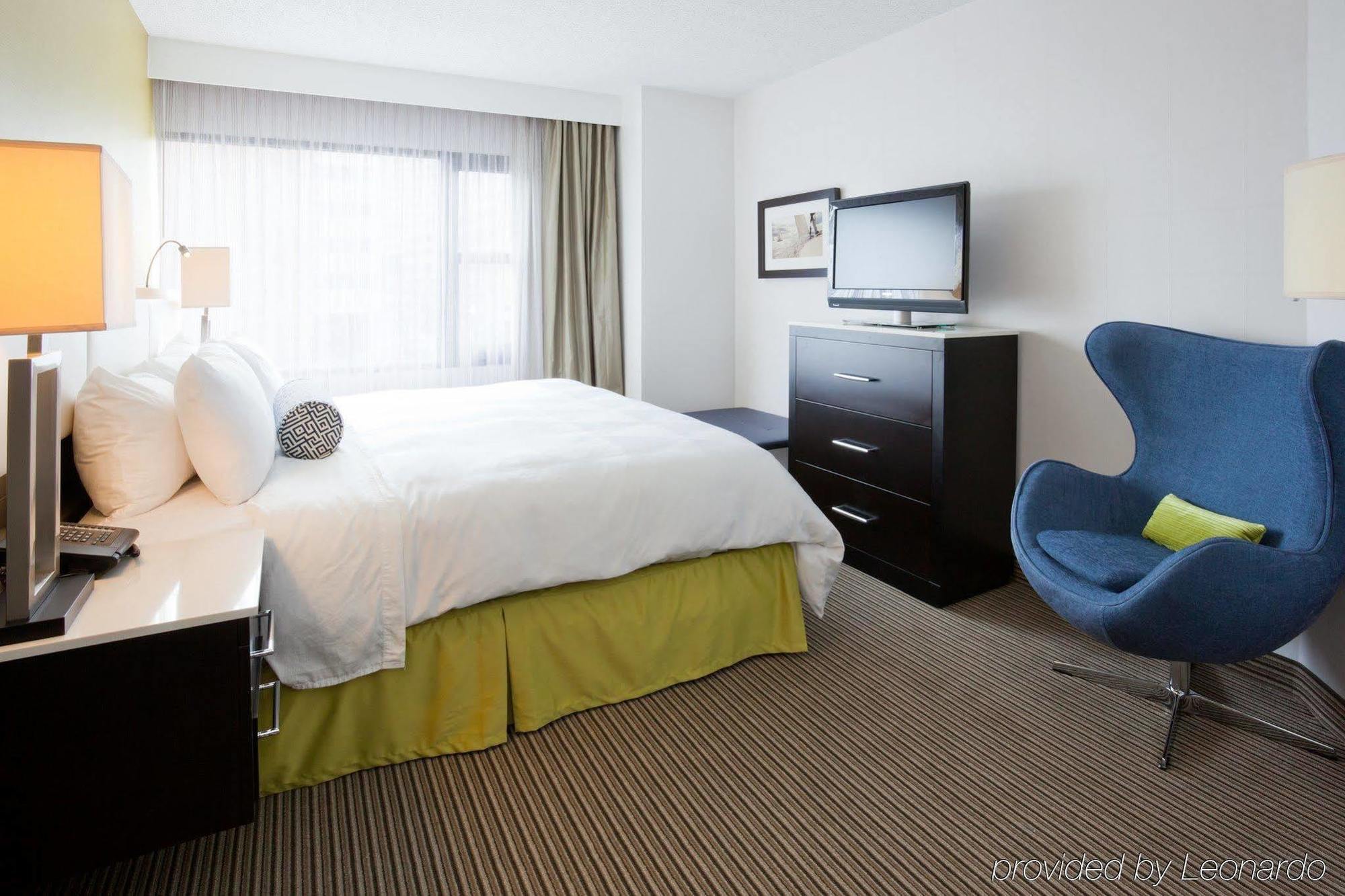 The Hollis Halifax - A Doubletree Suites By Hilton Esterno foto