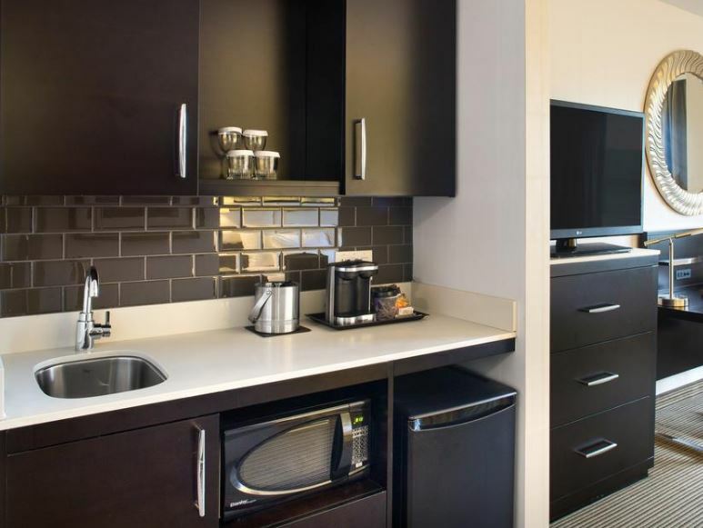 The Hollis Halifax - A Doubletree Suites By Hilton Esterno foto